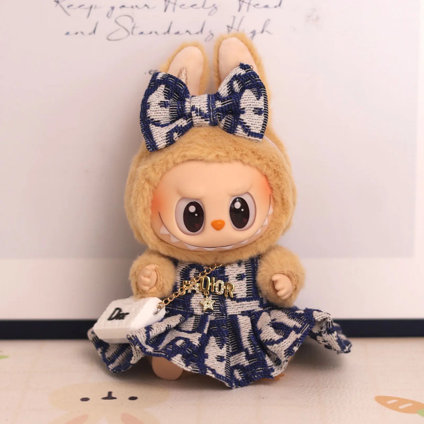 17cm Labubu Doll Clothes Advanced luxury design customization Heartbeat Macaron Labubu Doll Clothes Changing Light clothes