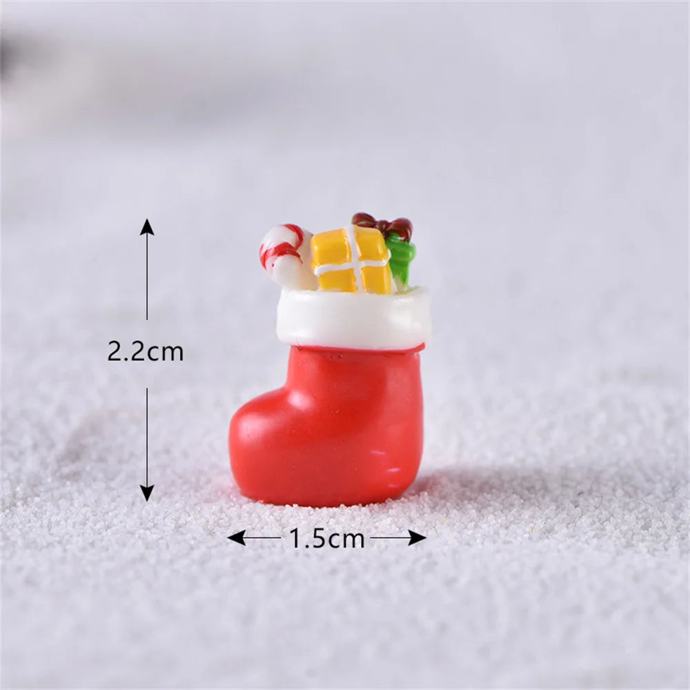 Christmas Mini Resin Figurines Miniatures Santa Claus Snowman Elk Ornament Micro Landscape Merry Xmas Ornament Decoration 2024