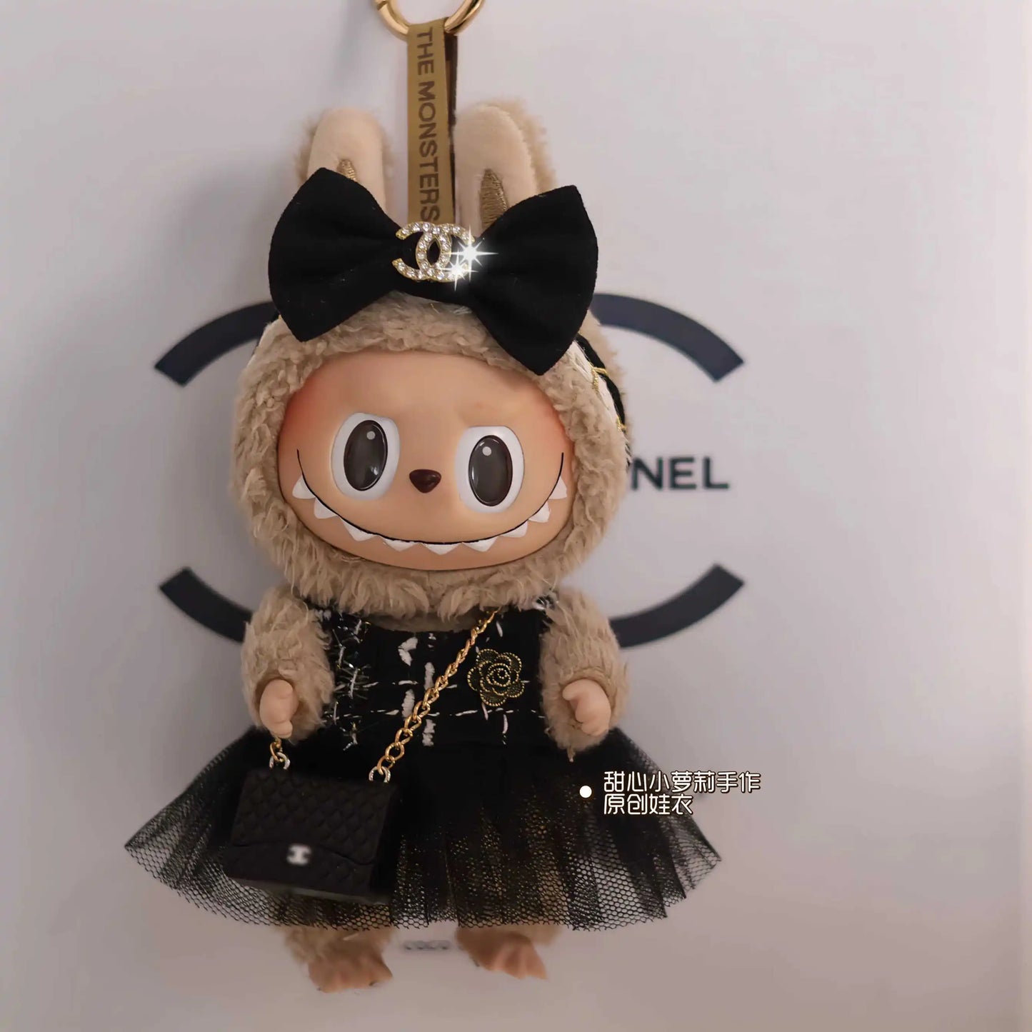 17cm Labubu Doll Clothes Advanced luxury design customization Heartbeat Macaron Labubu Doll Clothes Changing Light clothes sex