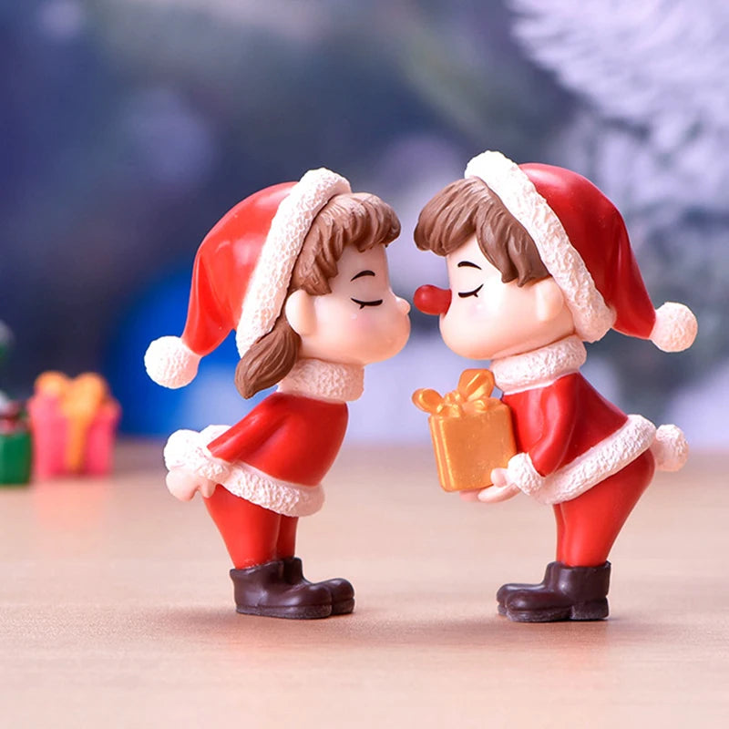 A Pairs Mini Lovers Snowman Santa Claus Miniature Figurines Christmas Ornaments Xmas Gifts Festival Atmosphere DIY Home Decor