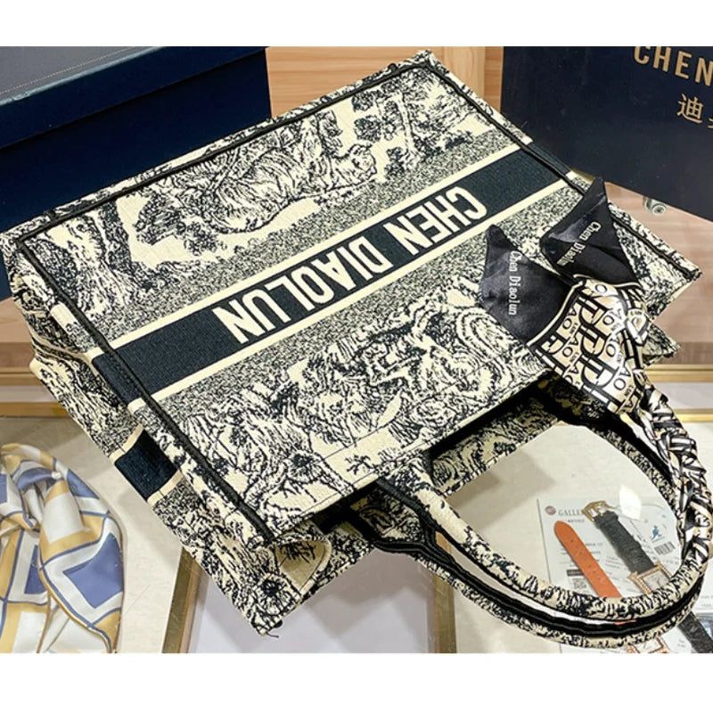 New Ladies Fashion Light Luxury Simple Tote Bag Zoo Embroidery Commuter Bag Large Capacity Hundred Shopping Handbags