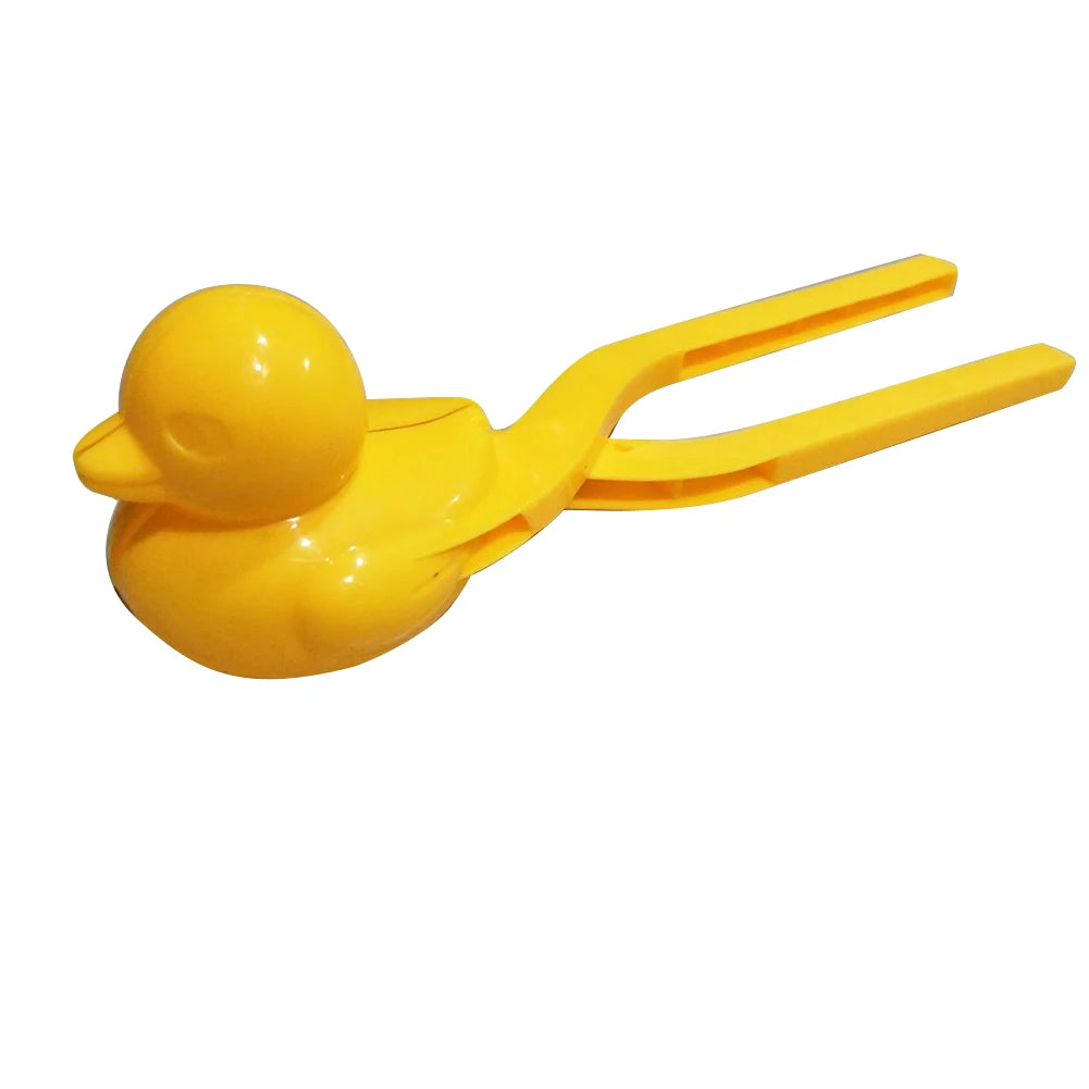 Cute Duck Shaped Snowball Maker Clip Children Outdoor Plastic Winter Snow Sand Mold Tool for Snowball Fight Outdoor Fun Sports