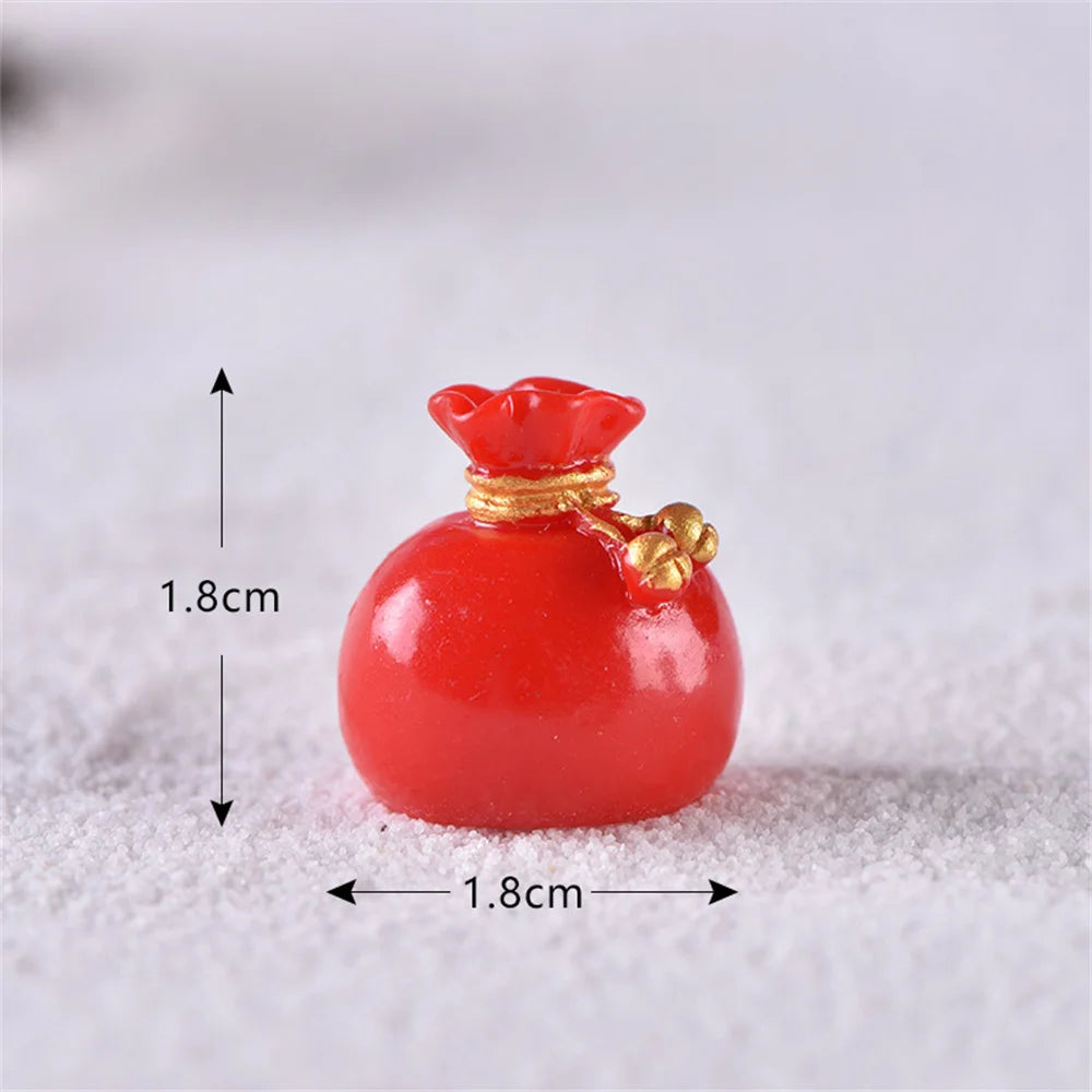 Christmas Mini Resin Figurines Miniatures Santa Claus Snowman Elk Ornament Micro Landscape Merry Xmas Ornament Decoration 2024