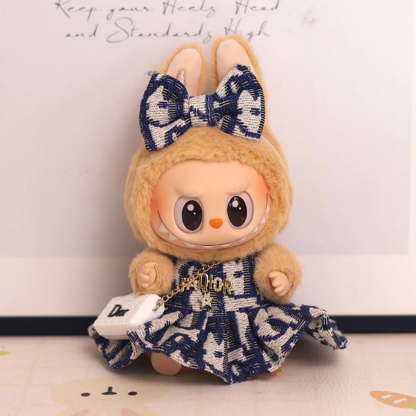 17cm Labubu Doll Clothes Advanced luxury design customization Heartbeat Macaron Labubu Doll Clothes Changing Light clothes